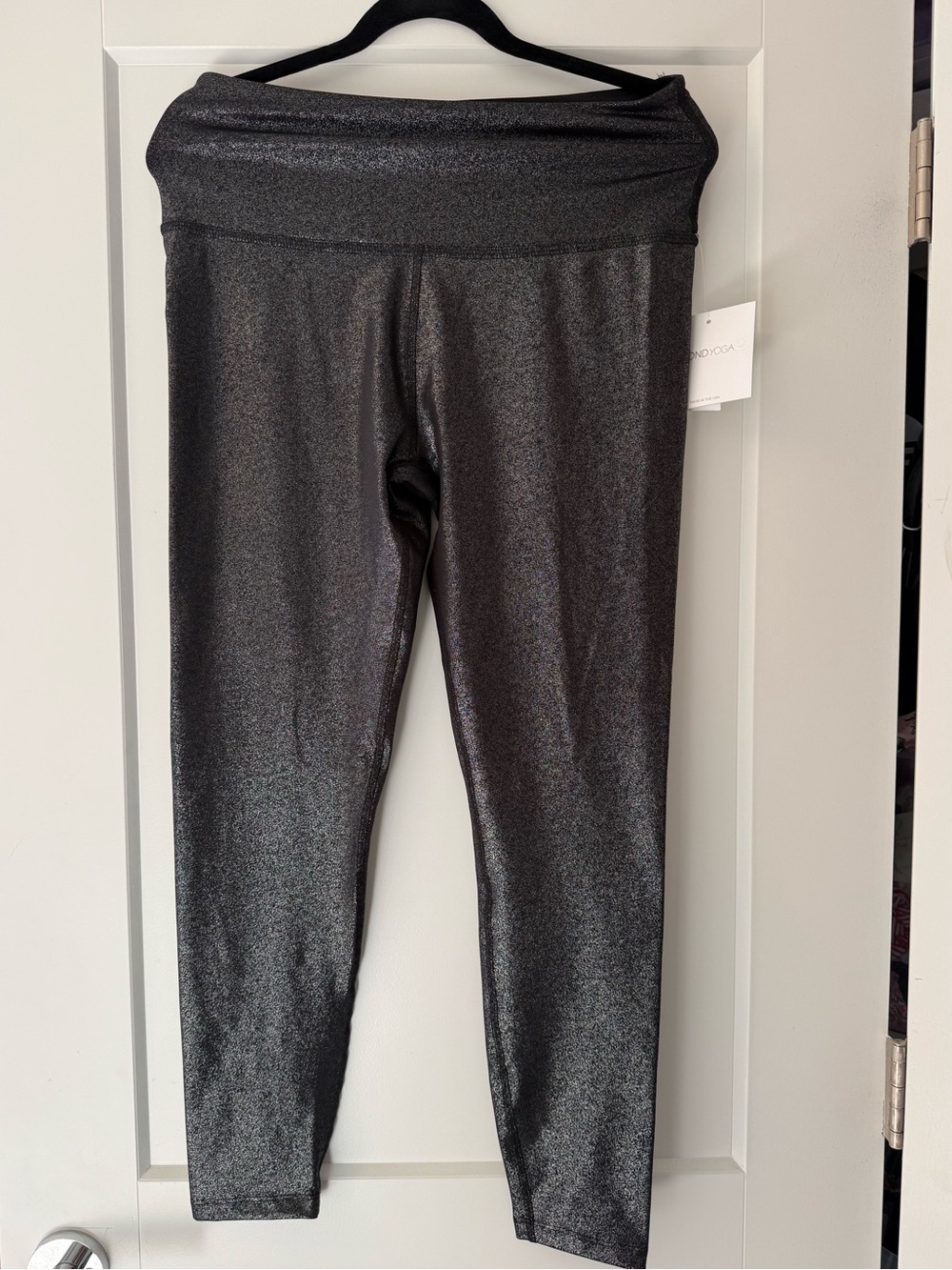 NWT- Beyond Yoga Womens XL Black Metallic Sparkle Leggings